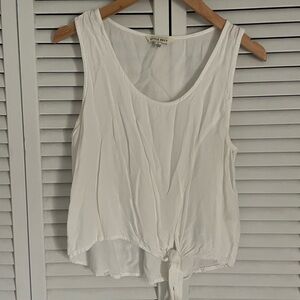 Style Envy Women's White Sleeveless Top
